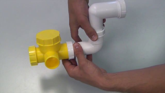 Embedded thumbnail for WOLF CWL-F-300 Kondensat Anschluss