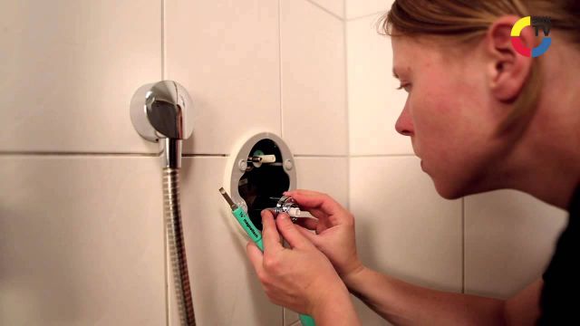 Embedded thumbnail for Hansgrohe: Installation ShowerSelect Unterputz-Thermostat